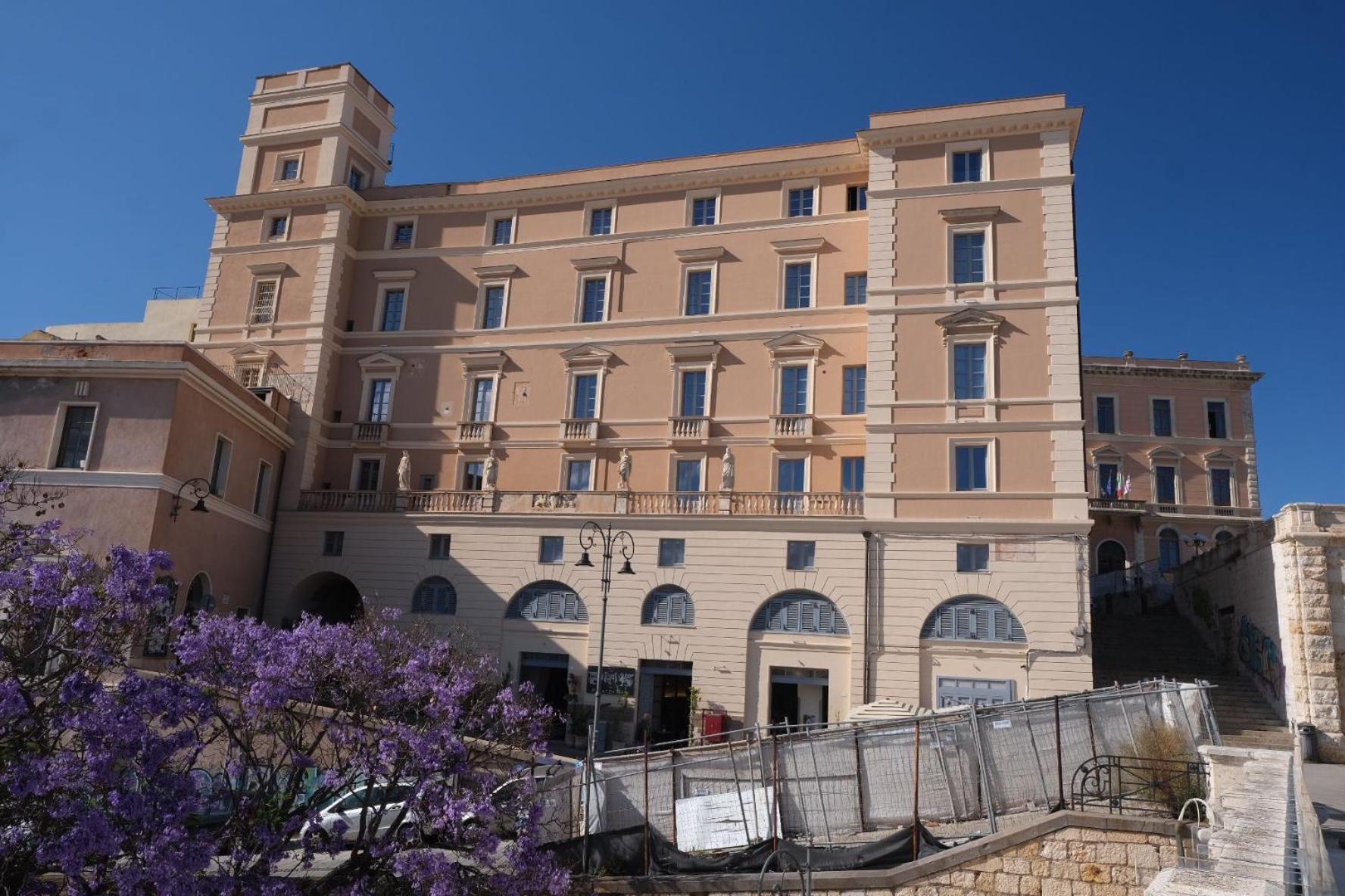ホテル Palazzo Boyl 1840 カリアリ エクステリア 写真